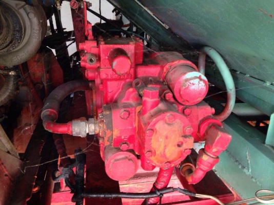 ขายรถเกี่ยวอุ้ม ไทยเจริญ ตัวเดิน 12HT นอก