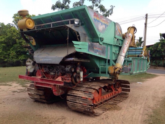 ขายรถเกี่ยวอุ้ม ไทยเจริญ ตัวเดิน 12HT นอก