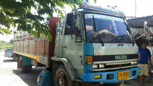 หกล้อ อีซูซึ FTR11L165ห้างแท้ ยาง900 ช่วงยาว 6.50ม สภาพดีหัวบางเดิมพร้อมใช้ ทะเบียนพร้อมโน