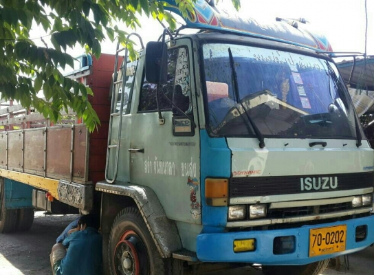 หกล้อ อีซูซึ FTR11L165ห้างแท้ ยาง900 ช่วงยาว 6.50ม สภาพดีหัวบางเดิมพร้อมใช้ ทะเบียนพร้อมโน