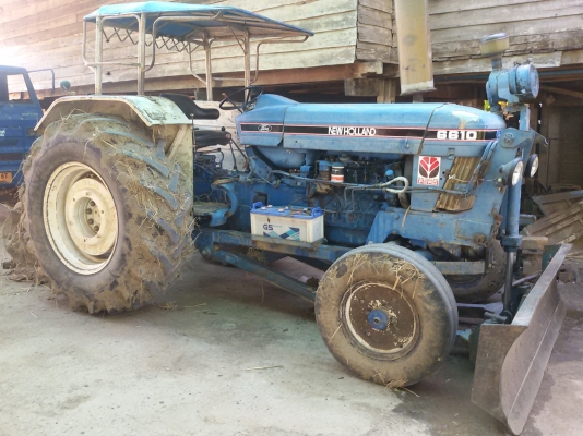 ขายรถไถฟอร์ด6610 เครื่องสี่สูบเสื่อลาย  สวยๆเดิมๆ พร้อมไช้งาน  ขายใน 385000บาท  รถอยู่วังบัว คลองขลุง กำแพงเพชร    สนใจสอบุถามได้ที่081 3655997 อำพร  พาเจริญ  ราคาต่อรองได้อีกนะครับ