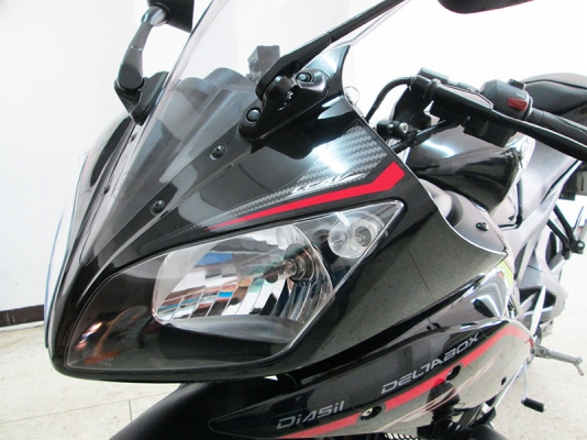 ขาย Yamaha R 15 ปี 2015 ลายใหม่ล่าสุด ไมล์แท้ 4238 กม สภาพสวยเดิมๆ บิดติดมือด้วยขุมกำลัง 150 CC สีดำ ราคา ุ69900 บาท