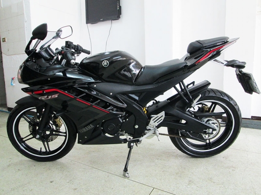 ขาย Yamaha R 15 ปี 2015 ลายใหม่ล่าสุด ไมล์แท้ 4238 กม สภาพสวยเดิมๆ บิดติดมือด้วยขุมกำลัง 150 CC สีดำ ราคา ุ69900 บาท