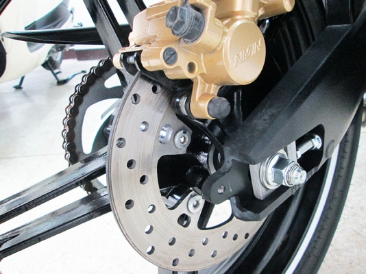 ขาย Yamaha R 15 ปี 2015 ลายใหม่ล่าสุด ไมล์แท้ 4238 กม สภาพสวยเดิมๆ บิดติดมือด้วยขุมกำลัง 150 CC สีดำ ราคา ุ69900 บาท