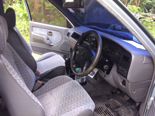 ISUZU DRAGON SLX 2500 ปี2000