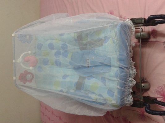 ขายเปลเด็ก 600 ไม่รวมค่าส่งครับ 084-3947781 คุณโก้ ขายเปลเด็ก 600 ไม่รวมค่าส่งครับ 084-3947781 คุณโก้