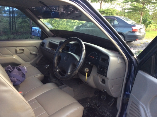 ISUZU SPAK EX 2500 ปี2001