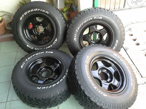 Max + BF All USA. 265/75/16 ปลายปี11สวยๆ 1ชุด