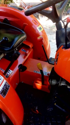 ขายรถไถคูโบต้า  KUBOTA   L 3608SP พร้อมชุดใบมีดดันหน้าคานบน