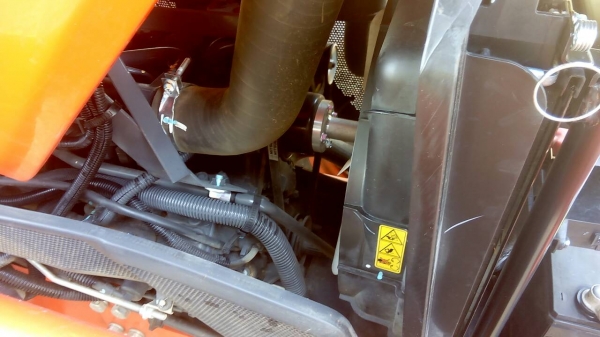 ขายรถไถคูโบต้า  KUBOTA   L 3608SP พร้อมชุดใบมีดดันหน้าคานบน