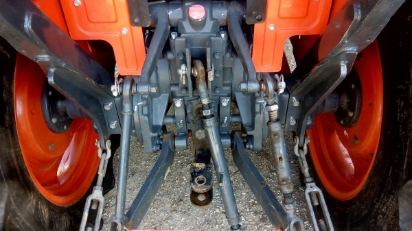 ขายรถไถคูโบต้า  KUBOTA   L 3608SP พร้อมชุดใบมีดดันหน้าคานบน