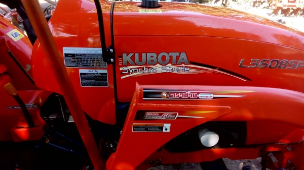 ขายรถไถคูโบต้า  KUBOTA   L 3608SP พร้อมชุดใบมีดดันหน้าคานบน