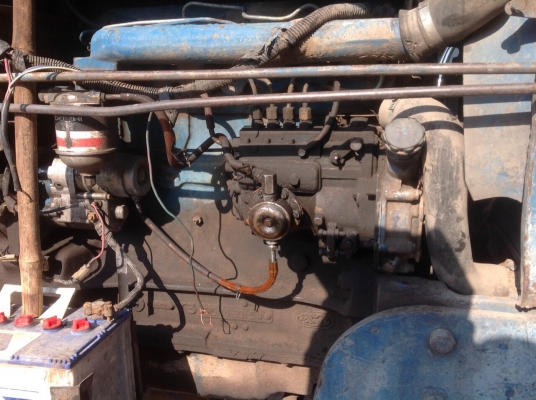 แทรกเตอร์ฟอร์ด 6600 เครื่องเกียร์เฟืองท้ายดี มีผานดันหน้าและผานหลัง7ใบ