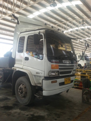 ขายรถหัวลาก อึซูซุ 270แรงม้า พร้อมหาง 3 เพลาพื้นเรียบ