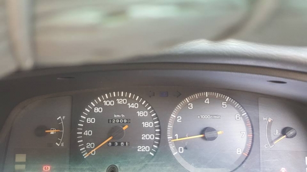 ขออนุญาติขาย TOYOTA CORONA 1.6 GL เจ้าของขายเอง พาไปโอนขนส่งด้วยกันครับ ขออนุญาติขาย TOYOTA CORONA 1.6 GL เจ้าของขายเอง พาไปโอนขนส่งด้วยกันครับ