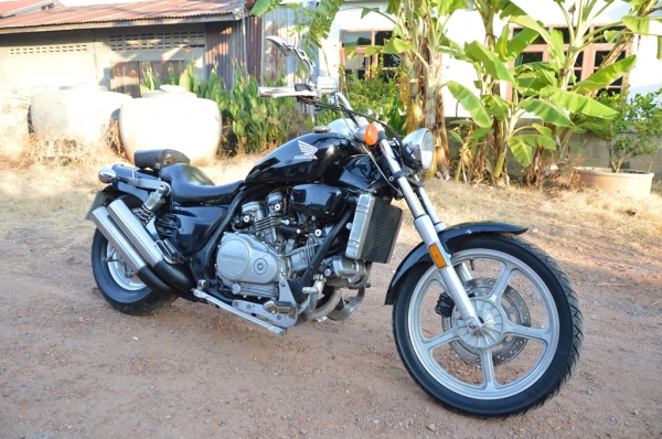 Honda Magna 750 V45 ทะเบียนแท้ -RC28-
