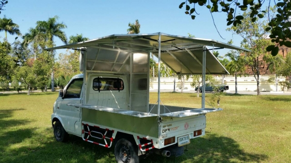 ขายรถทำมาหากิน  DFM สีขาวปี 2015 พร้อมตู้ขายของพร้อมใช้