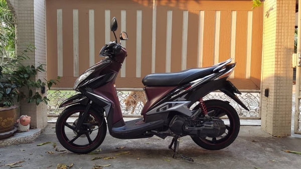 ขออนุญาติขาย YAMAHA MIO NEW 125 ทะเบียนสวย 646 กทม ขออนุญาติขาย YAMAHA MIO NEW 125 ทะเบียนสวย 646 กทม