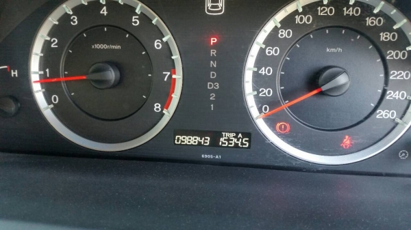 ขาย HONDA ACCORD 2.0 ปี 2008 สีดำแม็กขอบ 20 เครื่องเสียงสิบนิ้ว