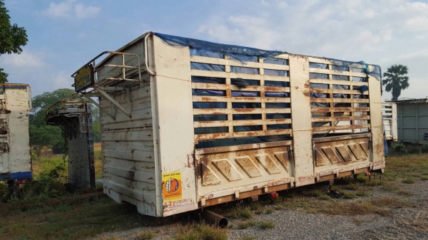 ขาย กระบะล่องไม่ดั้มสามมิตร