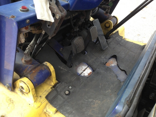 ขาย ฟอร์คลิฟต์ Komatsu 4.5 ตัน ขาย ฟอร์คลิฟต์ Komatsu 4.5 ตัน