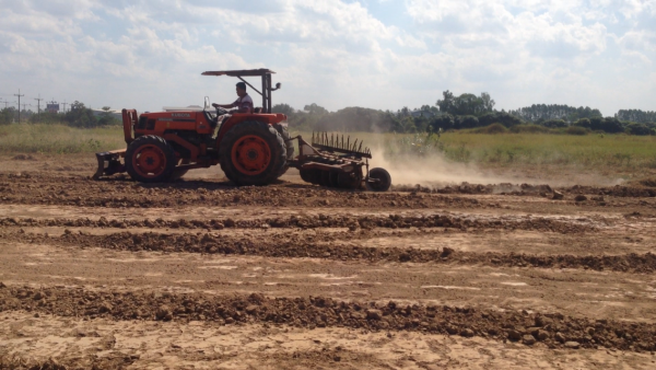 ขายรถไถ KUBOTA M5000 เครื่องดี สภาพสวยเดิมๆ ( ราคา 345,000 บาท ) (มีภาพวีดีโอ) พร้อมอุปกรณ์ 3 รายการ ขายรถไถ KUBOTA M5000 เครื่องดี สภาพสวยเดิมๆ ( ราคา 345,000 บาท ) (มีภาพวีดีโอ) พร้อมอุปกรณ์ 3 รายการ