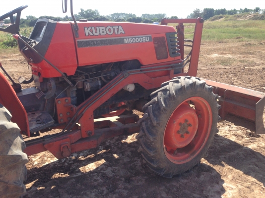 ขายรถไถ KUBOTA M5000 เครื่องดี สภาพสวยเดิมๆ ( ราคา 345,000 บาท ) (มีภาพวีดีโอ) พร้อมอุปกรณ์ 3 รายการ