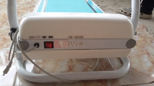 ชายลู่วิ่งไฟฟ้า