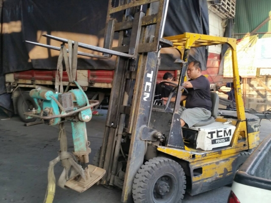 จัดส่งเครื่องตบดิน ให้แล้วนะครับที่ ขนส่งตากทิพย์ขนส่งครับ ขอบคุณครับ