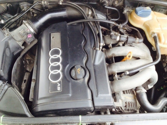 ขายออดี้ A4 ปี 96 เกียร์ออโต้ ตัวท้อป พร้อมใช้ ถูกกว่ามอเตอร์ไซค์ ขาย 49,000 บาท ติดต่อคุณเอ๋ 092-6356419