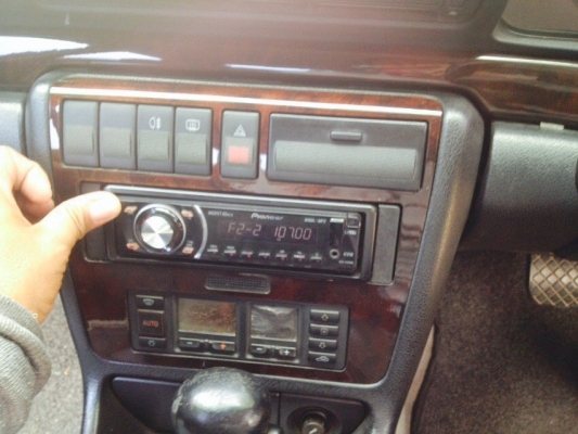 ขายออดี้ A4 ปี 96 เกียร์ออโต้ ตัวท้อป พร้อมใช้ ถูกกว่ามอเตอร์ไซค์ ขาย 49,000 บาท ติดต่อคุณเอ๋ 092-6356419