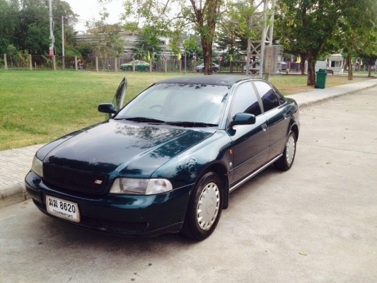 ขายออดี้ A4 ปี 96 เกียร์ออโต้ ตัวท้อป พร้อมใช้ ถูกกว่ามอเตอร์ไซค์ ขาย 49,000 บาท ติดต่อคุณเอ๋ 092-6356419