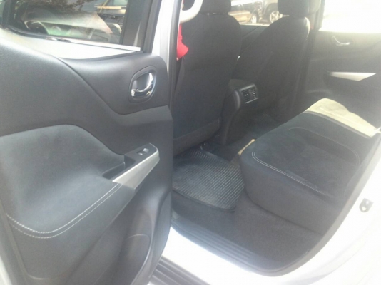 NISSAN NP300 NAVARA2.5 MT EL CALIBRE ปี2015 โทร 098-919-0159 ดาว ออโต้เบสท์ NISSAN NP300 NAVARA2.5 MT EL CALIBRE ปี2015 โทร 098-919-0159 ดาว ออโต้เบสท์