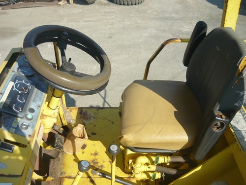 รถบด 7 ล้อยาง Sakai T2 รถนอกนำเข้าจากญี่ปุ่น สภาพเนี๊ยบ เดิมๆ