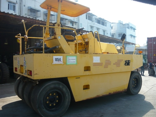 รถบด 7 ล้อยาง Sakai T2 รถเก่านอก สภาพเดิมๆ พร้อมใช้งาน เพิ่งเหยียบถึงไทย รถบด 7 ล้อยาง Sakai T2 รถเก่านอก สภาพเดิมๆ พร้อมใช้งาน เพิ่งเหยียบถึงไทย