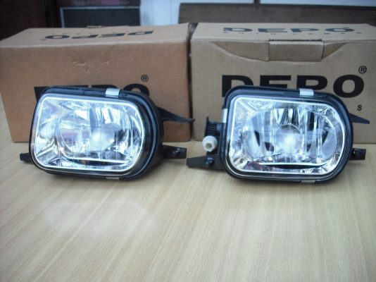 ไฟตัดหมอก สปอร์ตไลท์ BENZ C-CLASS W203 01-07 โปรเจคเตอร์ สำหรับกันชน AMG