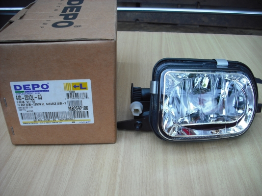 ไฟตัดหมอก สปอร์ตไลท์ BENZ C-CLASS W203 01-07 โปรเจคเตอร์ สำหรับกันชน AMG ไฟตัดหมอก สปอร์ตไลท์ BENZ C-CLASS W203 01-07 โปรเจคเตอร์ สำหรับกันชน AMG