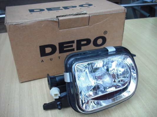 ไฟตัดหมอก สปอร์ตไลท์ BENZ C-CLASS W203 01-07 โปรเจคเตอร์ สำหรับกันชน AMG ไฟตัดหมอก สปอร์ตไลท์ BENZ C-CLASS W203 01-07 โปรเจคเตอร์ สำหรับกันชน AMG