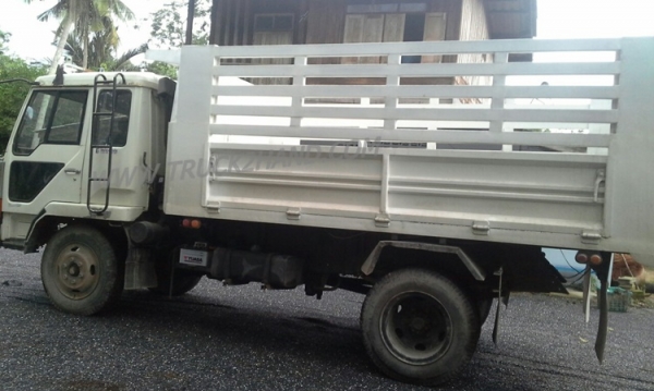 รถบรรทุก 6 ล้อดัมพ์ MITSUBISHI FUSO 150 แรงม้า  กระบะยาว 4 เมตร