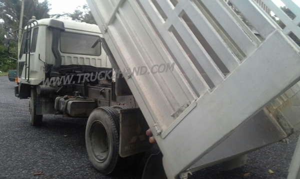 รถบรรทุก 6 ล้อดัมพ์ MITSUBISHI FUSO 150 แรงม้า  กระบะยาว 4 เมตร