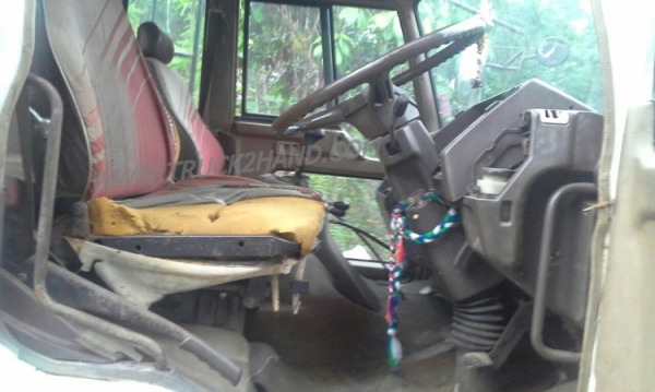 รถบรรทุก 6 ล้อดัมพ์ MITSUBISHI FUSO 150 แรงม้า  กระบะยาว 4 เมตร