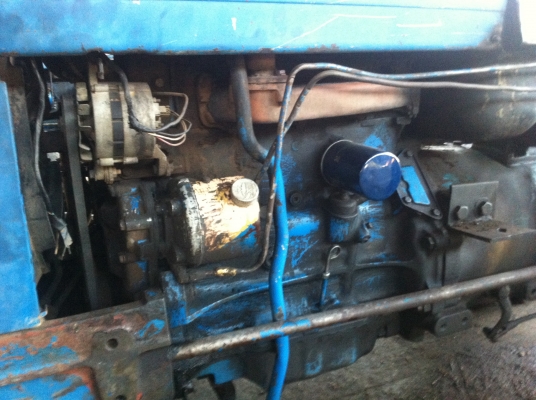 Ford 6600 D2NN ไม่มีอุปกรณ์ Ford 6600 D2NN ไม่มีอุปกรณ์