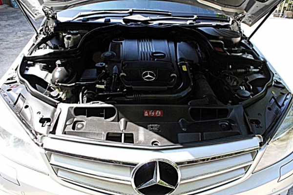 2010 BENZ C200 KOMPRESSOR CGI BLUE EFFICIENCY ELEGANCE ออกศูนย์BenzThailand
