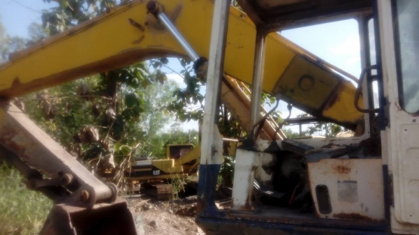 **339,000 บ.ต่อรอง/// แบคโฮ KOMATSU PC200-5 ไฟตัด ตัวเดินจีบ คอนโทรลยาว ปั้มเดิม เครื่อง NISSAN FE6-Turbo สัญญาซื้อขาย **ขาย KOMATSU PC200-5 ตัวเดินจีบ แบคโฮ รุ่นยอดนิยม ราคาถูกๆ HYD.EXCAVATOR KOMATSU PC200-5 (ซีเรียล) S/N.66556 ไฟฟ้าตัด คอนโทรลยาว ตัวเดิ **339,000 บ.ต่อรอง/// แบคโฮ KOMATSU PC200-5 ไฟตัด ตัวเดินจีบ คอนโทรลยาว ปั้มเดิม เครื่อง NISSAN FE6-Turbo สัญญาซื้อขาย **ขาย KOMATSU PC200-5 ตัวเดินจีบ แบคโฮ รุ่นยอดนิยม ราคาถูกๆ HYD.EXCAVATOR KOMATSU PC200-5 (ซีเรียล) S/N.66556 ไฟฟ้าตัด คอนโทรลยาว ตัวเดิ