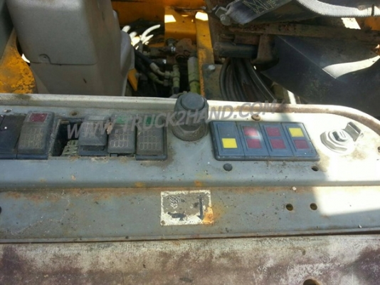 รถตักหน้าขุดหลัง ยี่ห้อ JCB -รุ่น TCX-30 รถตักหน้าขุดหลัง ยี่ห้อ JCB -รุ่น TCX-30