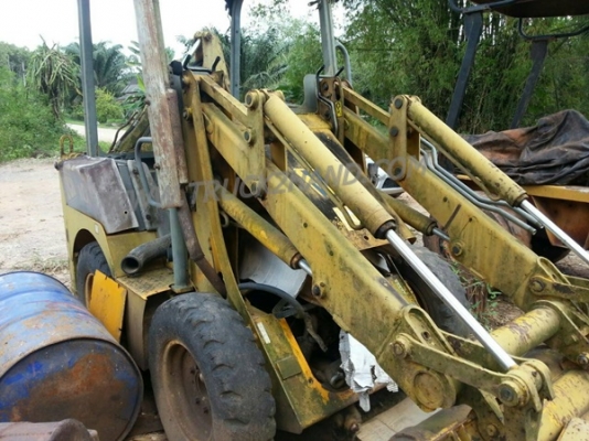 รถตักหน้าขุดหลัง ยี่ห้อ JCB -รุ่น TCX-30 รถตักหน้าขุดหลัง ยี่ห้อ JCB -รุ่น TCX-30