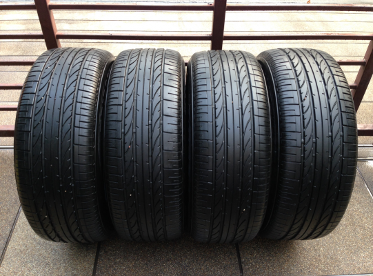 ยาง Bridgestone 265 60 18 ดอกเต็ม ไม่มีปะ ใช้กันยาว ราคาไม่แพง
