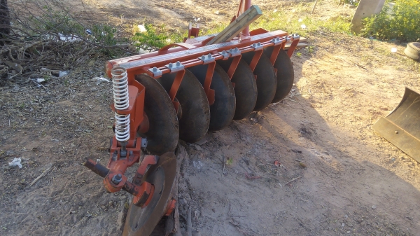 ขายรถไถคูโบต้าL4708 มีใบมีดผาลพรวนโรตารี่ตราช้างพร้อมใช้งานครับ