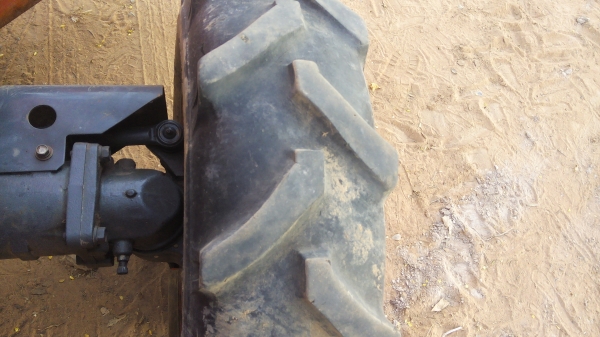 ขายรถไถคูโบต้าL4708 มีใบมีดผาลพรวนโรตารี่ตราช้างพร้อมใช้งานครับ