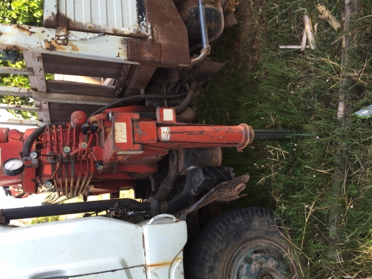 เครน. UNIC 2,8